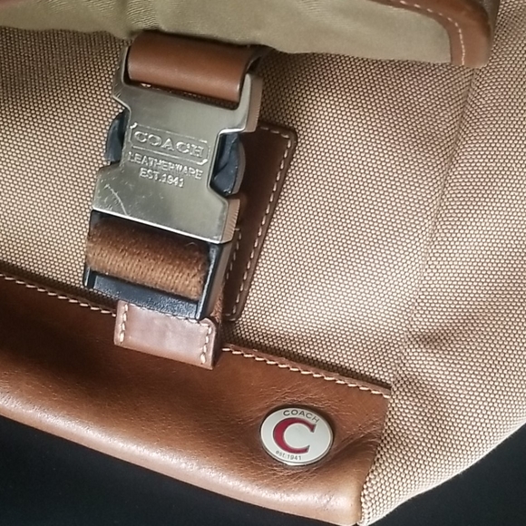 Coach Messenger Bag - Picture 2 of 9